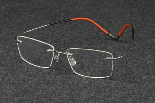 無(wú)框眼鏡會(huì)不會(huì)更顯檔次 無(wú)框眼鏡適合什么臉型