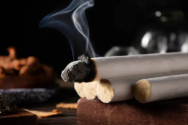 三伏灸和三伏貼有什么區(qū)別 三伏灸和三伏貼哪個好 三伏灸和三伏貼有什么區(qū)別 三伏灸和三伏貼哪個好