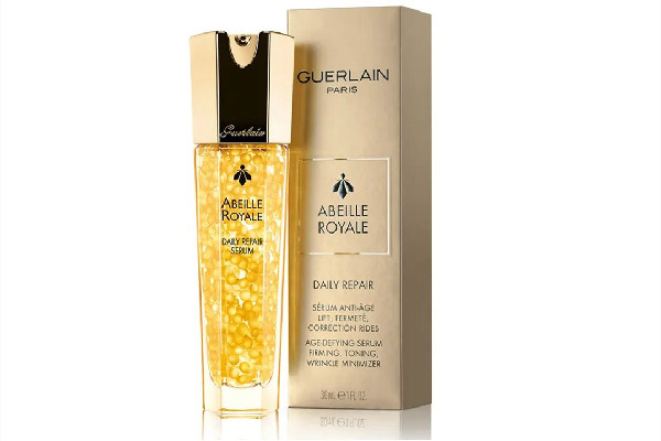 嬌蘭蜂皇水和雅詩蘭黛原生液哪個(gè)好 嬌蘭蜂皇水有什么用