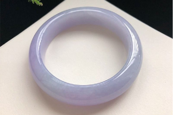 紫羅蘭手鐲多少錢一個(gè) 紫羅蘭手鐲有收藏價(jià)值嗎 紫羅蘭手鐲多少錢一個(gè) 紫羅蘭手鐲有收藏價(jià)值嗎