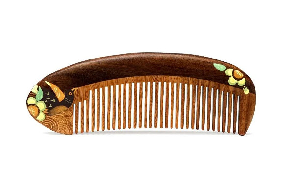 木梳子需要定期更換嗎 木梳子一般可以用多長(zhǎng)時(shí)間 木梳子需要定期更換嗎 木梳子一般可以用多長(zhǎng)時(shí)間