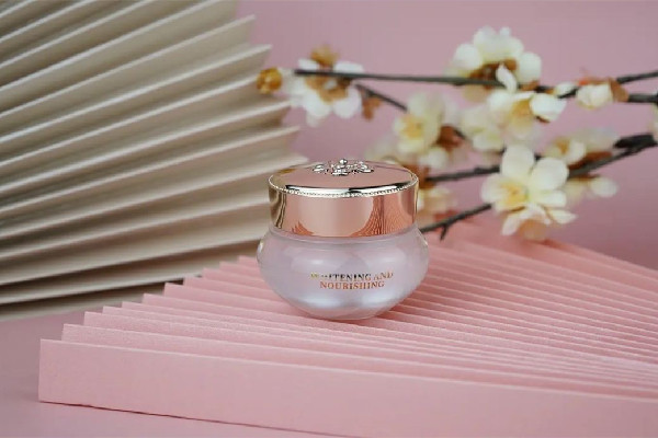 貴婦膏要不要洗掉 貴婦膏什么質(zhì)地的好 貴婦膏要不要洗掉 貴婦膏什么質(zhì)地的好