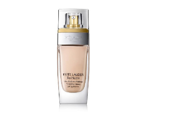 粉底液要選比自己白的色號(hào)嗎 粉底液買(mǎi)自然色還是象牙白