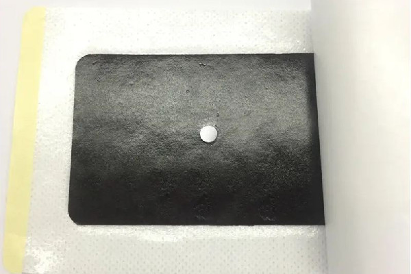 貼膏藥一般貼多長(zhǎng)時(shí)間 貼膏藥要連續(xù)貼么 貼膏藥一般貼多長(zhǎng)時(shí)間 貼膏藥要連續(xù)貼么