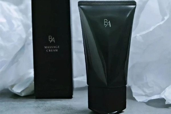 洗面奶進(jìn)到眼睛里很疼怎辦 洗面奶進(jìn)眼睛里會(huì)影響視力嗎 洗面奶進(jìn)到眼睛里很疼怎辦 洗面奶進(jìn)眼睛里會(huì)影響視力嗎