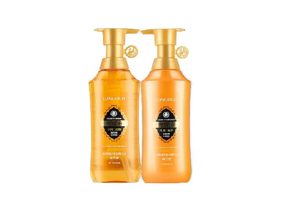 洗發(fā)水和護(hù)發(fā)素混在一起還能用嗎 洗發(fā)水和護(hù)發(fā)素哪個先用