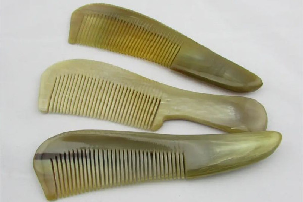 牛角梳哪種牛角最好 牛角梳買什么樣的好 牛角梳哪種牛角最好 牛角梳買什么樣的好