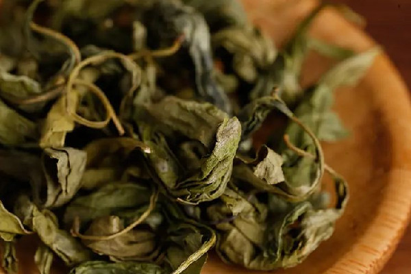 丁香茶用多少度的水泡好 丁香茶要洗茶嗎 丁香茶用多少度的水泡好 丁香茶要洗茶嗎