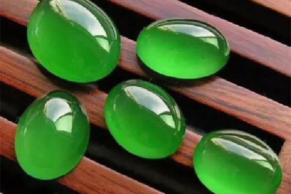 帝王綠有沒有冰種 帝王綠是最好的翡翠嗎 帝王綠有沒有冰種 帝王綠是最好的翡翠嗎