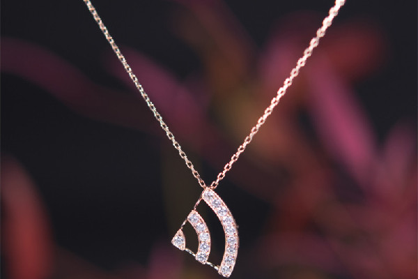 玫瑰金和鉑金哪個好 玫瑰金適合年輕人嗎