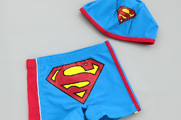 游泳褲有內(nèi)襯是前面嗎 游泳褲穿短的還是五分褲好 游泳褲有內(nèi)襯是前面嗎 游泳褲穿短的還是五分褲好