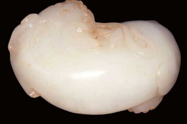 羊脂玉怎么分辨真假 羊脂玉有青白色嗎 羊脂玉怎么分辨真假 羊脂玉有青白色嗎