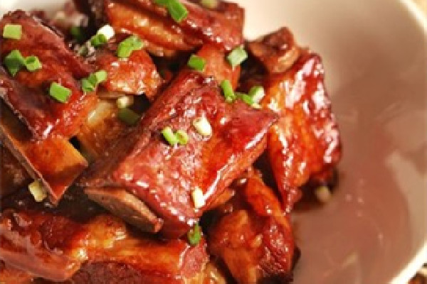 紅燒排骨怎樣做好吃又簡(jiǎn)單 紅燒排骨用大排還是小排 紅燒排骨怎樣做好吃又簡(jiǎn)單 紅燒排骨用大排還是小排