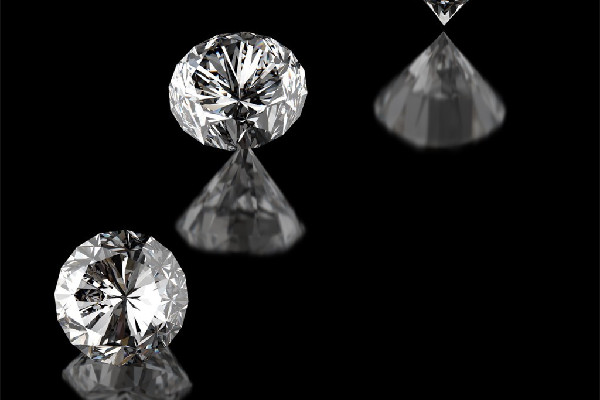 鉆石和黃金哪個更值錢 鉆石和黃金哪個更有升值空間 鉆石和黃金哪個更值錢 鉆石和黃金哪個更有升值空間
