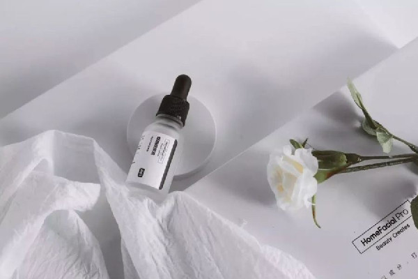 煙酰胺原液祛斑效果怎么樣 煙酰胺原液可以淡化黑色素嗎 煙酰胺原液祛斑效果怎么樣 煙酰胺原液可以淡化黑色素嗎