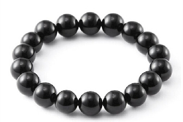 黑瑪瑙可以戴著洗澡嗎 黑瑪瑙可以碰水嗎 黑瑪瑙可以戴著洗澡嗎 黑瑪瑙可以碰水嗎