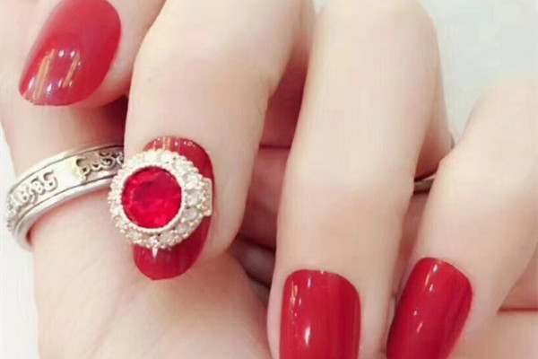 穿戴甲洗澡會掉嗎 穿戴甲戴上多久不能沾水 穿戴甲洗澡會掉嗎 穿戴甲戴上多久不能沾水