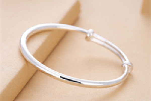 純銀手鐲多少錢一克 純銀手鐲買999還是925好 純銀手鐲多少錢一克 純銀手鐲買999還是925好