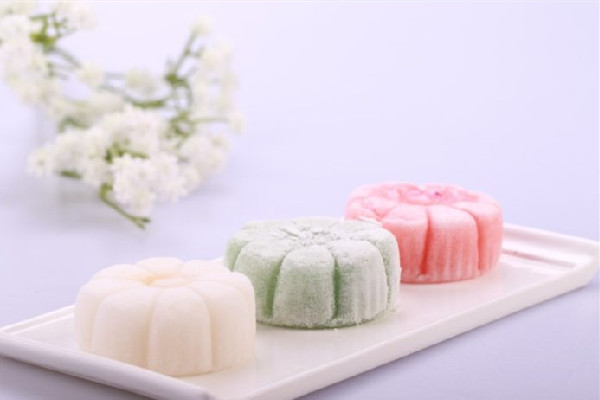 冰皮月餅吃起來(lái)什么感覺(jué) 冰皮月餅吃了會(huì)不會(huì)發(fā)胖 冰皮月餅吃起來(lái)什么感覺(jué) 冰皮月餅吃了會(huì)不會(huì)發(fā)胖