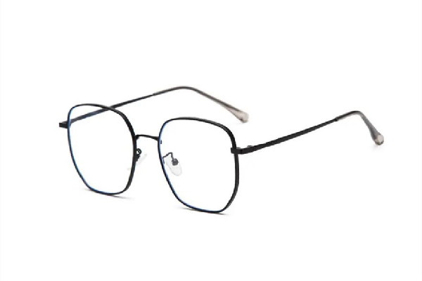 配眼鏡的度數要比實際的高還是低 配眼鏡是球面鏡片好還是非球面鏡片好