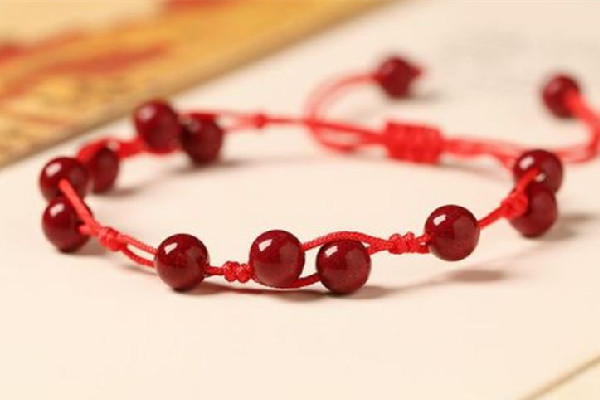 朱砂手鏈辟邪是真的嗎 朱砂手鏈可以辟邪轉(zhuǎn)運嗎 朱砂手鏈辟邪是真的嗎 朱砂手鏈可以辟邪轉(zhuǎn)運嗎