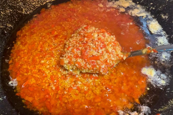 辣椒醬要涼透才能裝嗎 辣椒醬怎么裝瓶不會漏 辣椒醬要涼透才能裝嗎 辣椒醬怎么裝瓶不會漏