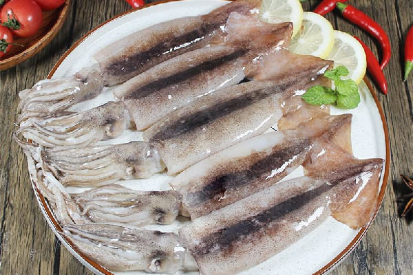 新鮮魷魚(yú)要不要焯水 新鮮魷魚(yú)焯水幾分鐘 新鮮魷魚(yú)要不要焯水 新鮮魷魚(yú)焯水幾分鐘