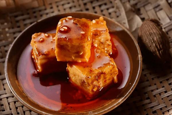 腐乳要放冰箱保存嗎 腐乳放冰箱為什么還會發(fā)霉 腐乳要放冰箱保存嗎 腐乳放冰箱為什么還會發(fā)霉