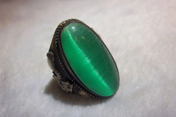 貓眼石真假怎么辨別 貓眼石天然和人工的區(qū)別 貓眼石真假怎么辨別 貓眼石天然和人工的區(qū)別