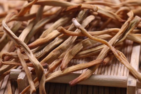 干黃花菜要不要焯水 干黃花菜吃之前怎樣處理