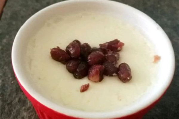 雙皮奶有腥味怎么辦 雙皮奶雞蛋和牛奶的比例 雙皮奶有腥味怎么辦 雙皮奶雞蛋和牛奶的比例