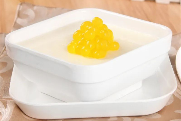 雙皮奶適合減肥吃嗎 雙皮奶和奶茶哪個(gè)熱量大