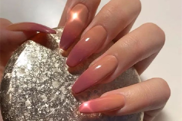 延長甲的膠水粘到肉了怎么辦 延長甲對自身指甲有要求嗎 延長甲的膠水粘到肉了怎么辦 延長甲對自身指甲有要求嗎