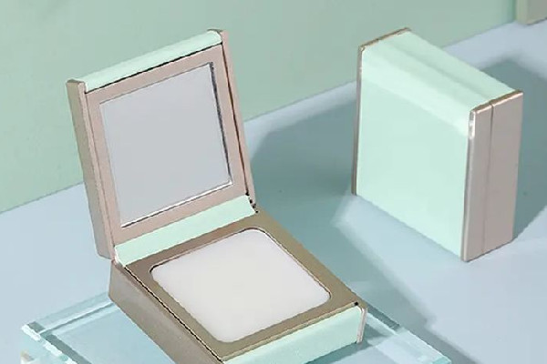 固體香膏和香水哪個更持久 固體香膏和香水哪個比較好 固體香膏和香水哪個更持久 固體香膏和香水哪個比較好