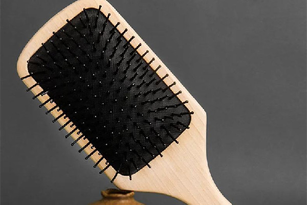 氣墊梳適合直發(fā)還是卷發(fā) 氣墊梳會加速脫發(fā)嗎 氣墊梳適合直發(fā)還是卷發(fā) 氣墊梳會加速脫發(fā)嗎