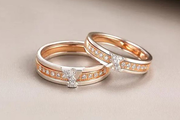 婚戒和對戒一定都要買嗎 婚戒是戴在哪個(gè)手指