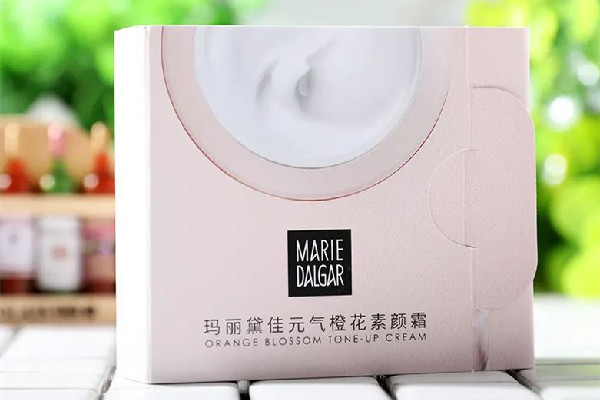 瑪麗黛佳素顏霜可以當(dāng)隔離用嗎 瑪麗黛佳素顏霜適合什么膚質(zhì)