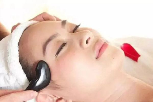 光谷喜麗美容養(yǎng)生會(huì)所面部撥筋做的舒服嗎 面部撥筋多久做一次最好