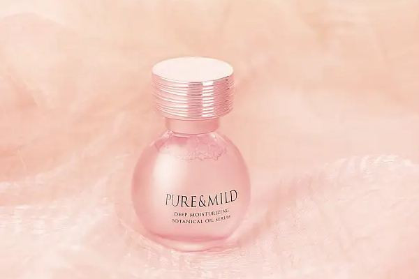精華油會(huì)鎖住水分嗎 精華油對(duì)肌膚有什么好處 精華油會(huì)鎖住水分嗎 精華油對(duì)肌膚有什么好處