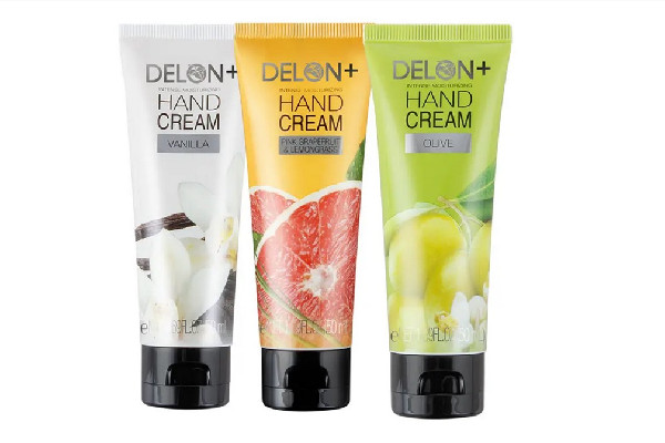 護(hù)手霜涂多了有副作用嗎 護(hù)手霜涂脖子會怎樣 護(hù)手霜涂多了有副作用嗎 護(hù)手霜涂脖子會怎樣