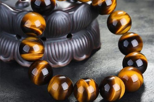 虎眼石會越戴越好看嗎 虎眼石戴久了會有什么變化 虎眼石會越戴越好看嗎 虎眼石戴久了會有什么變化