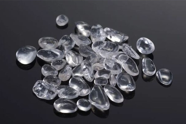 白水晶和玻璃怎么區(qū)分 白水晶怎么分辨真假 白水晶和玻璃怎么區(qū)分 白水晶怎么分辨真假