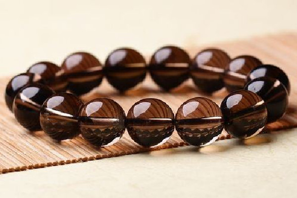 茶晶怎么保養(yǎng) 茶晶可以曬太陽嗎 茶晶怎么保養(yǎng) 茶晶可以曬太陽嗎