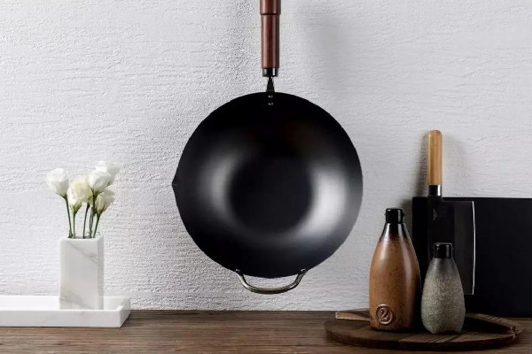 鐵鍋有涂層好還是無涂層好 鐵鍋買什么價位的好 鐵鍋有涂層好還是無涂層好 鐵鍋買什么價位的好