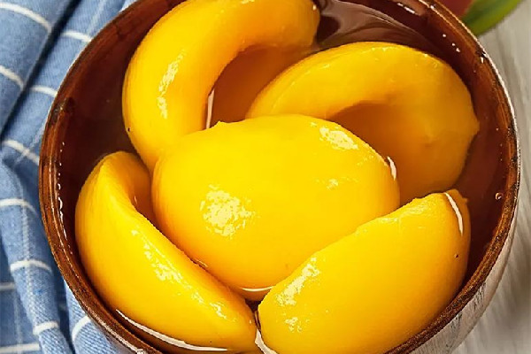 黃桃罐頭能治感冒嗎 黃桃罐頭的功效和作用 黃桃罐頭能治感冒嗎 黃桃罐頭的功效和作用