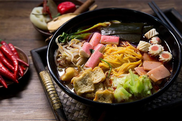 男生吃楊國(guó)福1年發(fā)現(xiàn)竟是楊圍福 楊國(guó)福麻辣燙怎么樣 男生吃楊國(guó)福1年發(fā)現(xiàn)竟是楊圍福 楊國(guó)福麻辣燙怎么樣