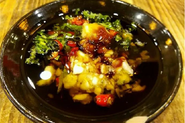 油碟蘸料怎么調(diào) 油碟可以用香油代替嗎 油碟蘸料怎么調(diào) 油碟可以用香油代替嗎