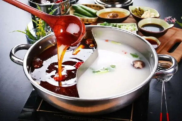 骨湯火鍋底料哪個(gè)牌子好吃 骨湯火鍋底料推薦 骨湯火鍋底料哪個(gè)牌子好吃 骨湯火鍋底料推薦