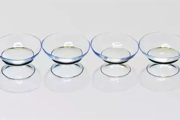 女子戴隱形10年角膜長(zhǎng)滿新生血管 隱形眼鏡對(duì)身體有害嗎