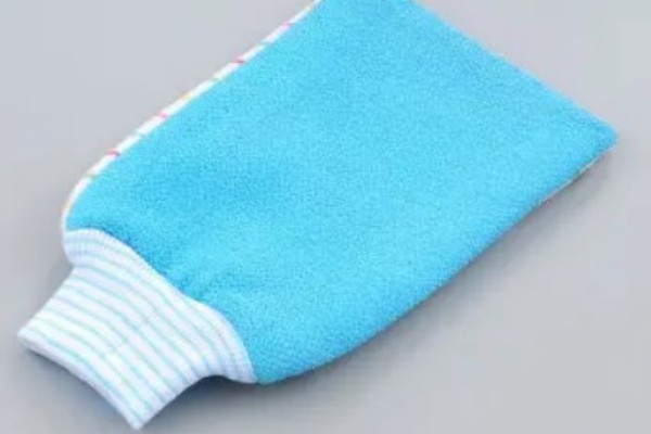 搓澡巾的正確使用方法 搓澡巾可以搓臉嗎 搓澡巾的正確使用方法 搓澡巾可以搓臉嗎